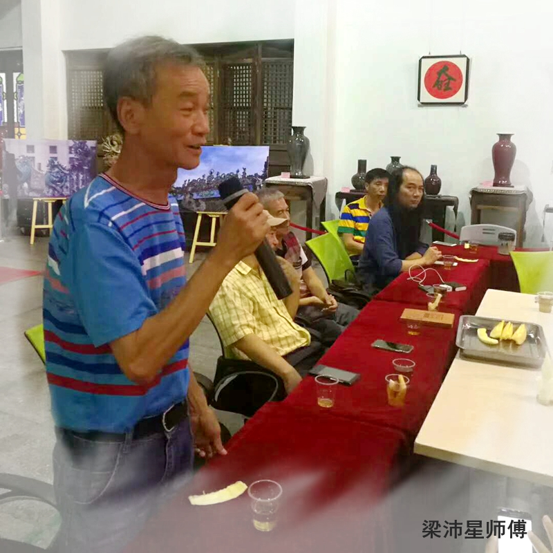 �ɊZ�칤 ���ʼ���ح���������Gʯ������Ʒչ�_(k��i)Ļ