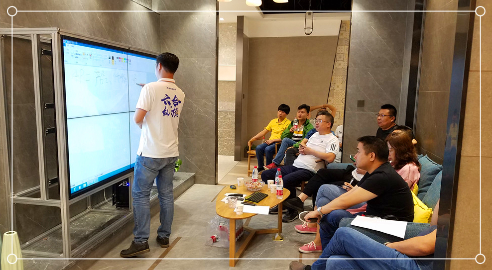 格萊斯瓷磚推廣部主管曹健輝 (2)_副本.jpg